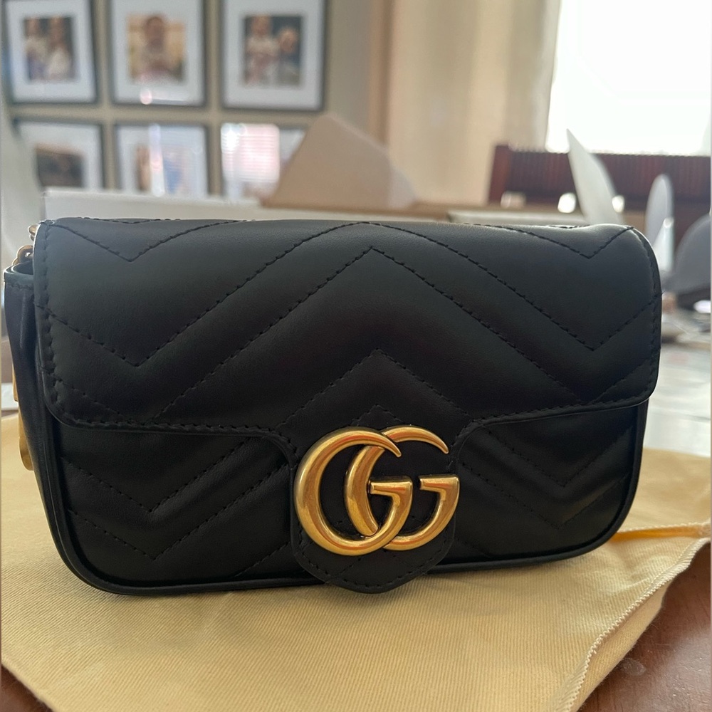 GUCCI SUPER MINI MARMONT EXCELLENT CONDITION